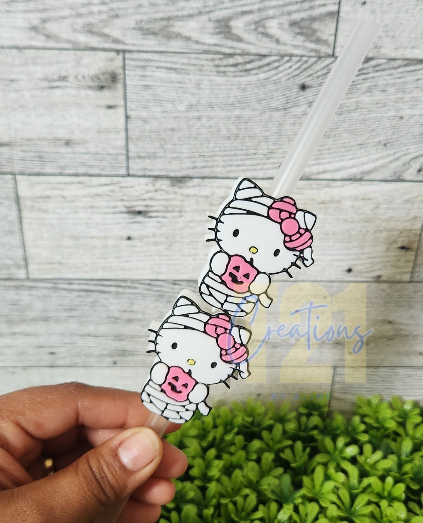 MUMMY HK STRAW TOPPER
