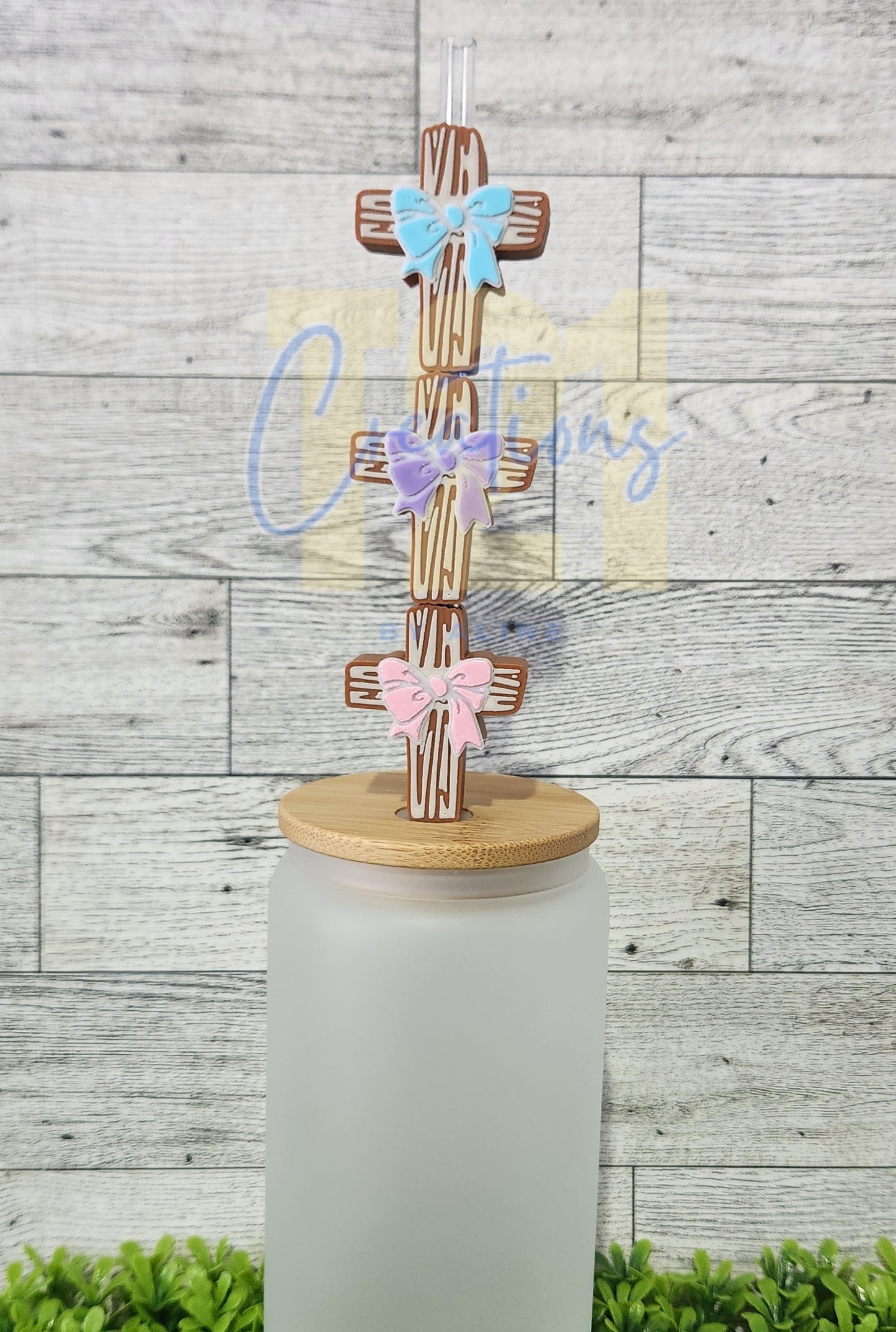 CROSS WITH BOW STRAW TOPPER