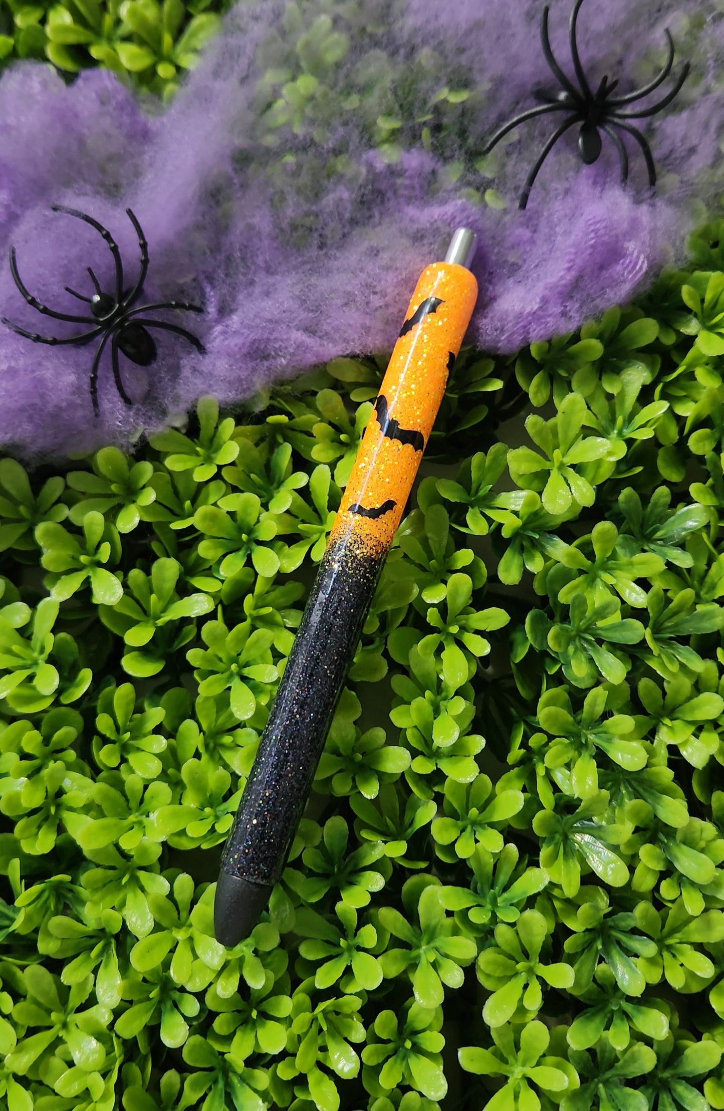 Ombre bats glitter pen