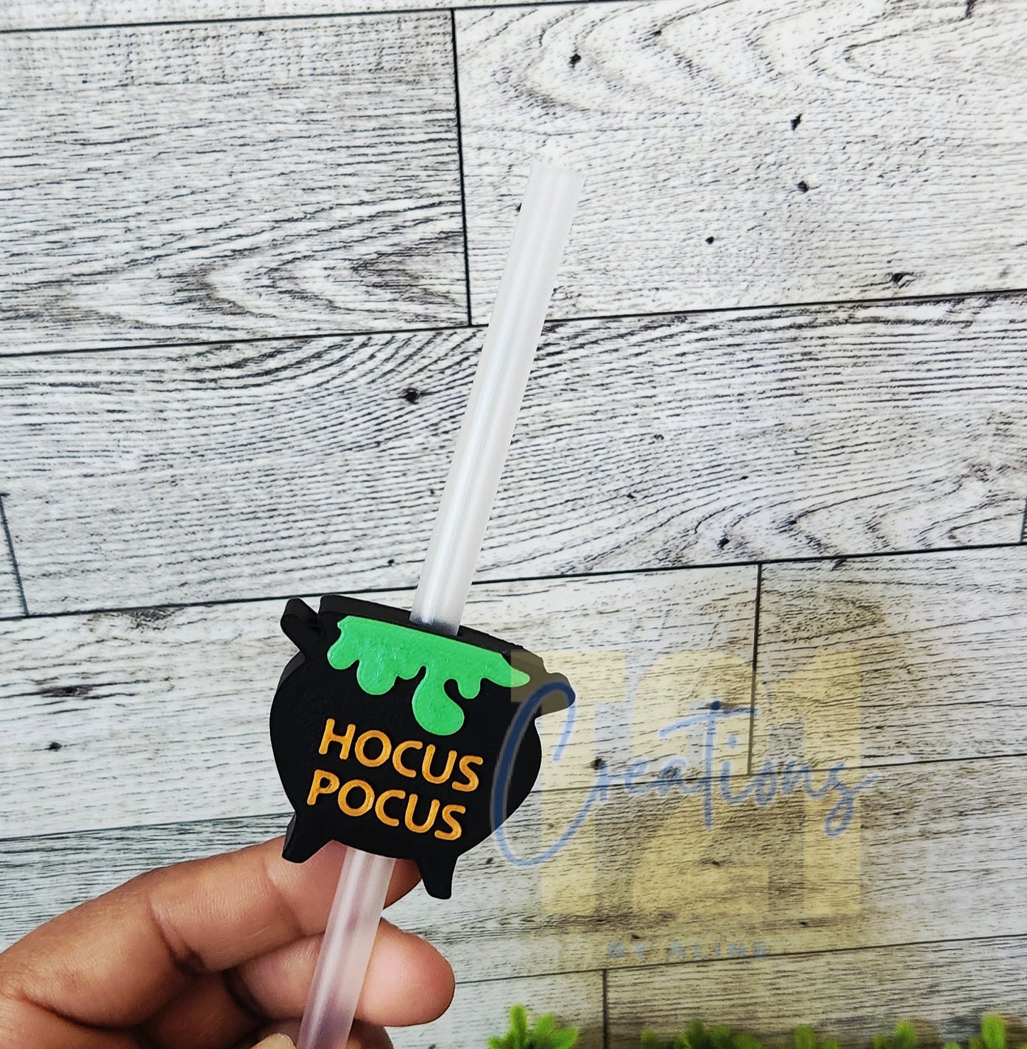 CAULDRON STRAW TOPPER