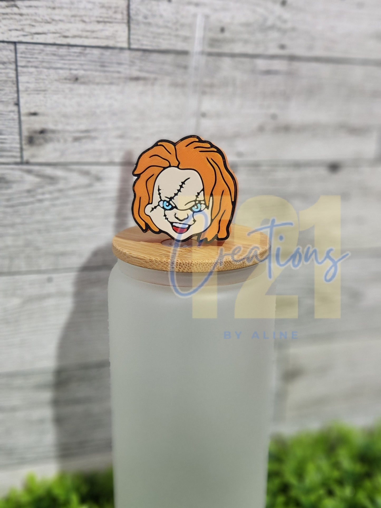 CHUCK-Y STRAW TOPPER